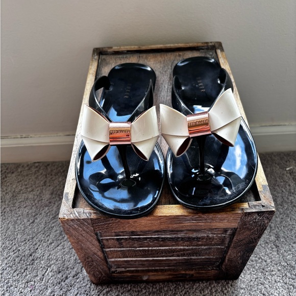 Ted Baker Black and Cream Bow Sandals - Picture 1 of 5